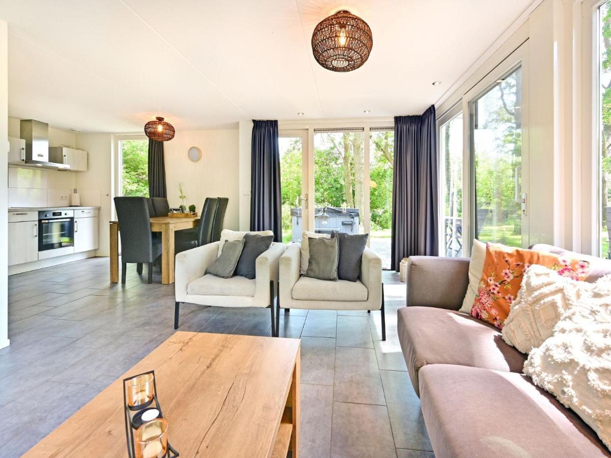 Exquisite Holiday Home In Reutum With Sauna Beekdorp エクステリア 写真