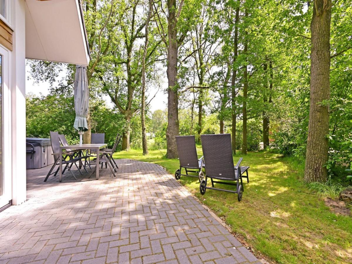 Exquisite Holiday Home In Reutum With Sauna Beekdorp エクステリア 写真