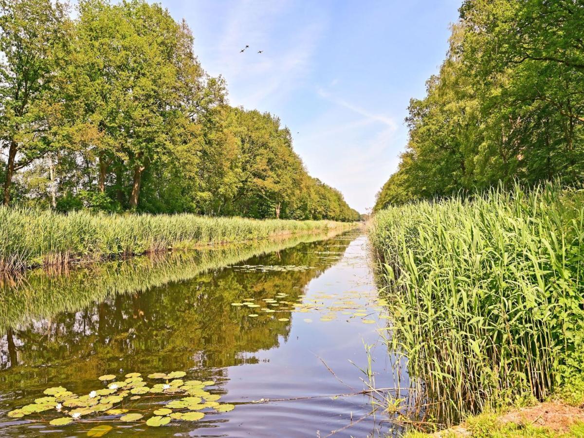Exquisite Holiday Home In Reutum With Sauna Beekdorp エクステリア 写真