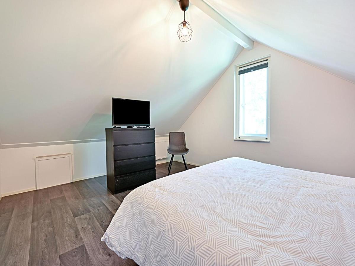 Exquisite Holiday Home In Reutum With Sauna Beekdorp エクステリア 写真