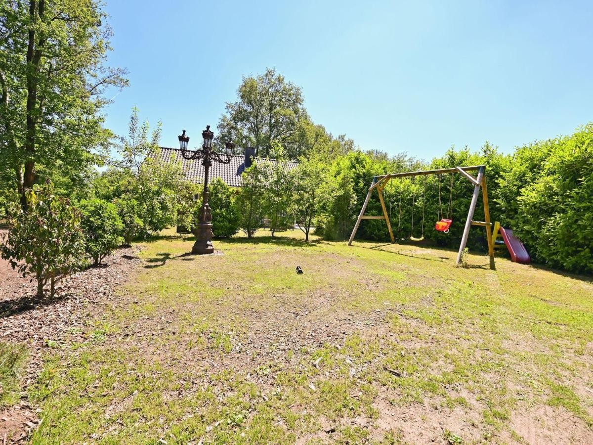 Exquisite Holiday Home In Reutum With Sauna Beekdorp エクステリア 写真