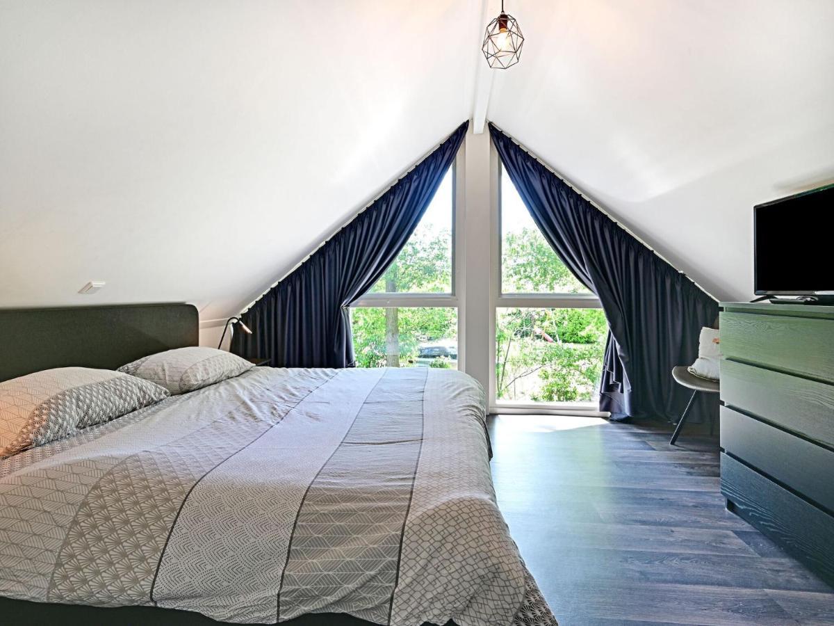 Exquisite Holiday Home In Reutum With Sauna Beekdorp エクステリア 写真