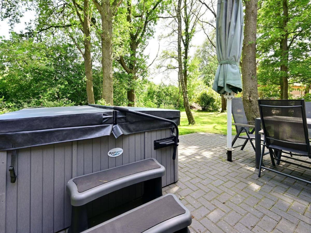 Exquisite Holiday Home In Reutum With Sauna Beekdorp エクステリア 写真