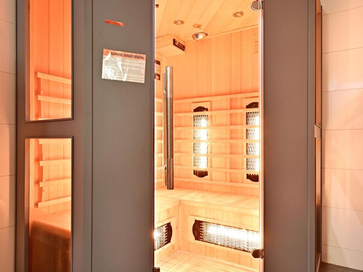 Exquisite Holiday Home In Reutum With Sauna Beekdorp エクステリア 写真